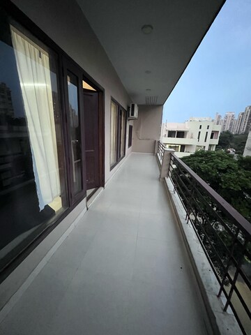 Balcony in 4 BHK Builder Floor at Sector 28 – for Rent