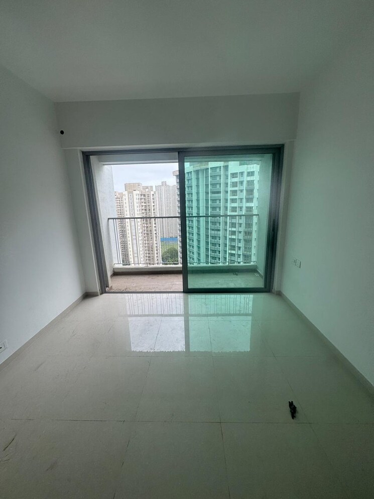 Room, kalpataru-immensa 3 Bedroom 990 Sq.Ft. Apartment In Kolshet Road Thane 8920774