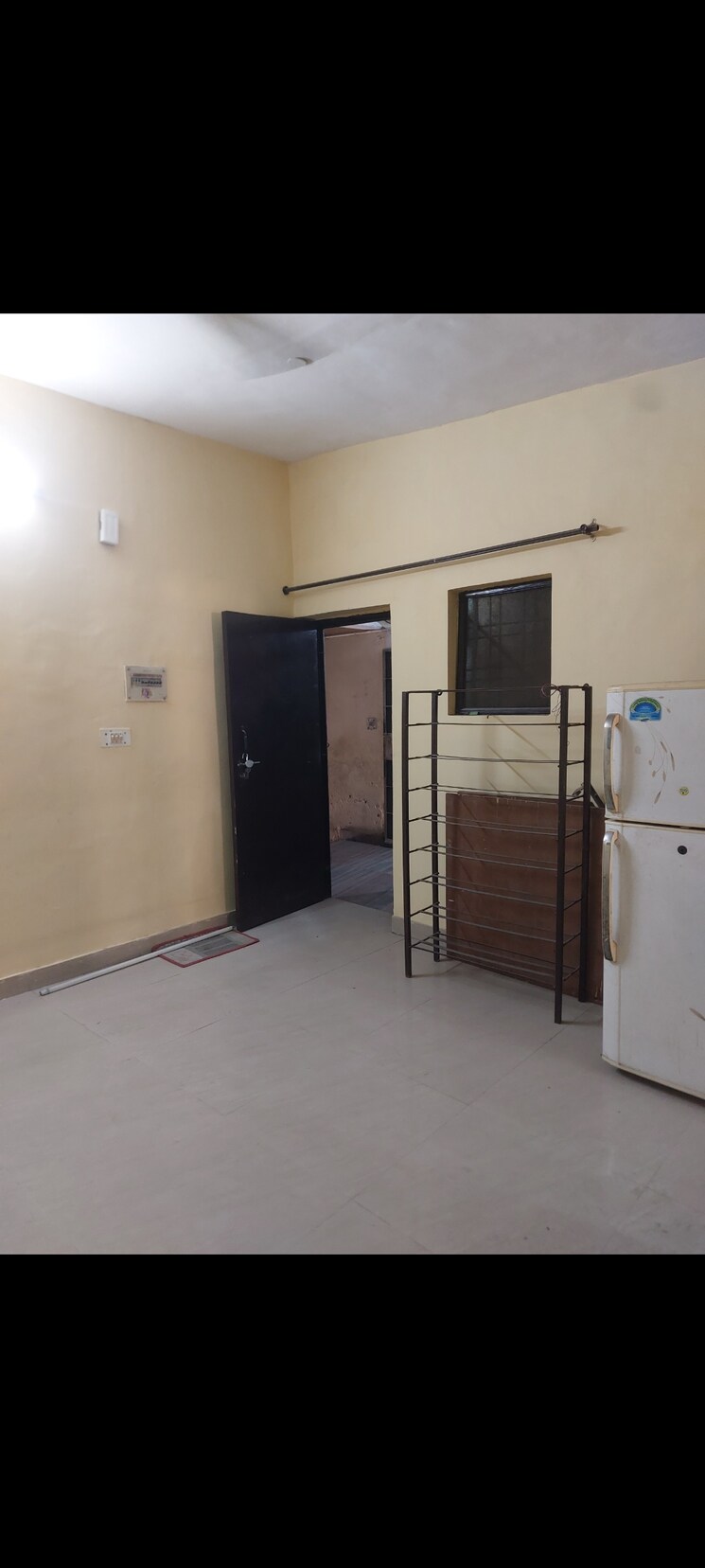 Room, aadharshila-apartment 1 Bedroom 500 Sq.Ft. Apartment In Sarita Vihar Delhi 8920777