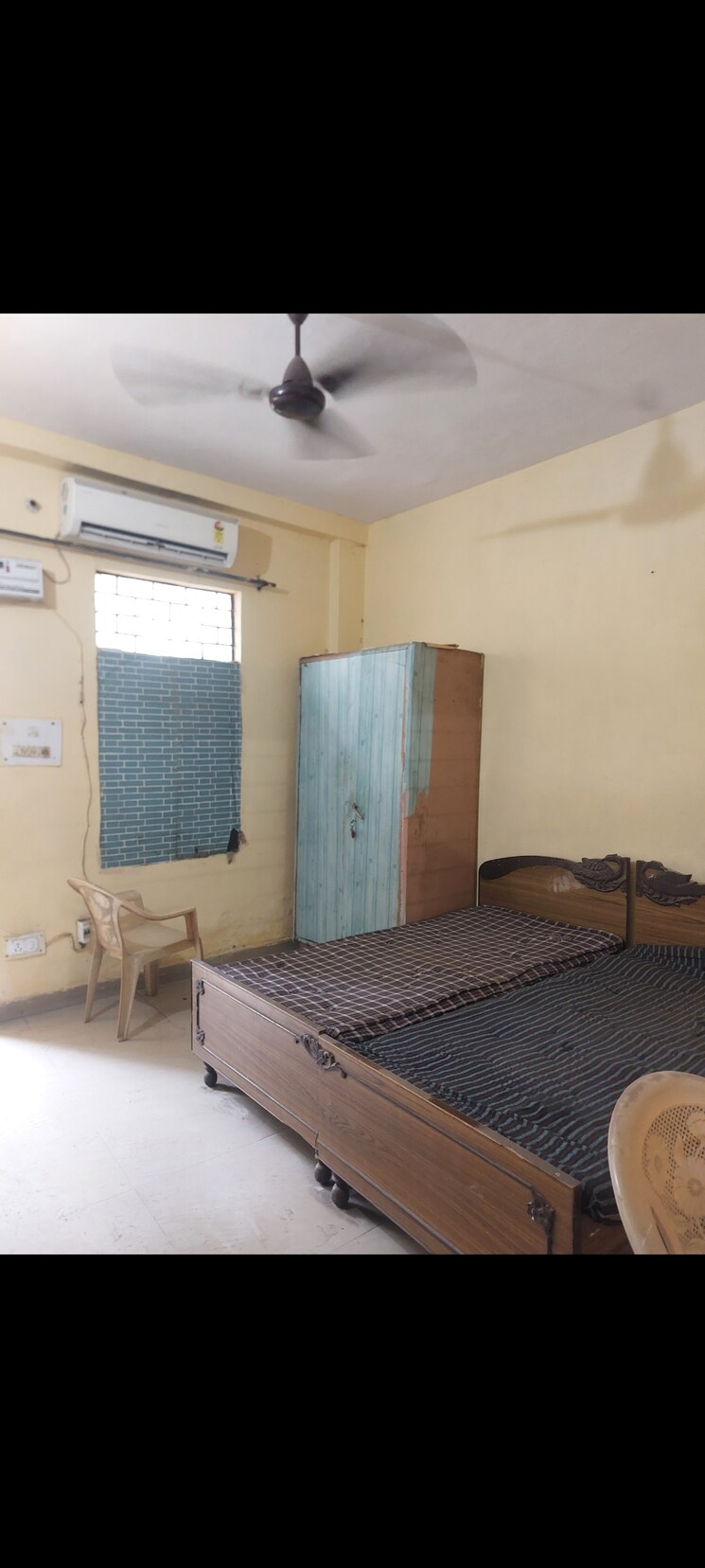 Bedroom, aadharshila-apartment 1 Bedroom 500 Sq.Ft. Apartment In Sarita Vihar Delhi 8920777