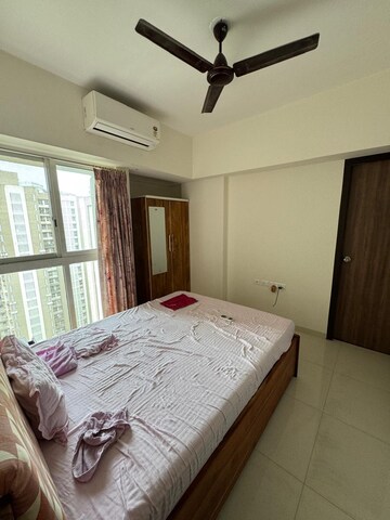 Bedroom in 1 BHK Apartment at Lodha Amara, Kolshet Road – for Sale