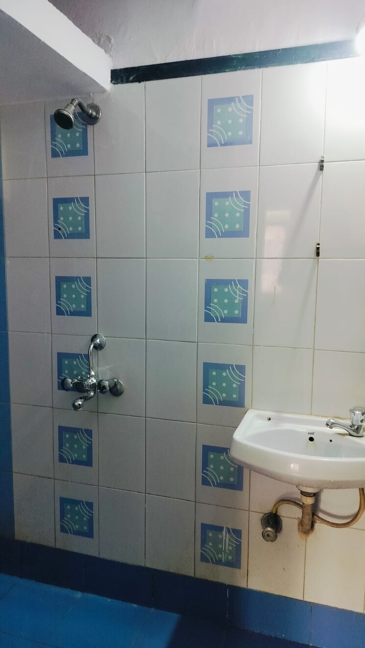 Bathroom, vihang-valley-phase1 1 Bedroom 450 Sq.Ft. Apartment In Kasarvadavali Thane 8920789