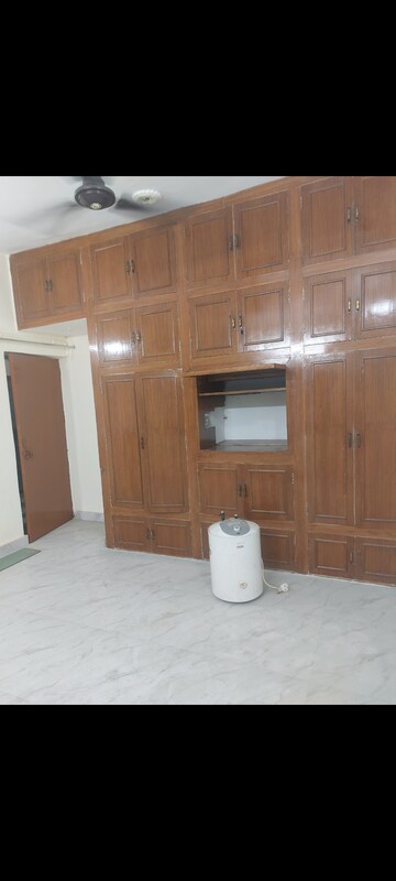 Bathroom in 1 BHK Apartment at Shanti Bhawan, Sarita Vihar – for Rent