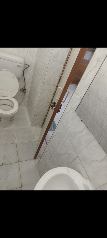 Bathroom in 1 BHK Apartment at Shanti Bhawan, Sarita Vihar – for Rent
