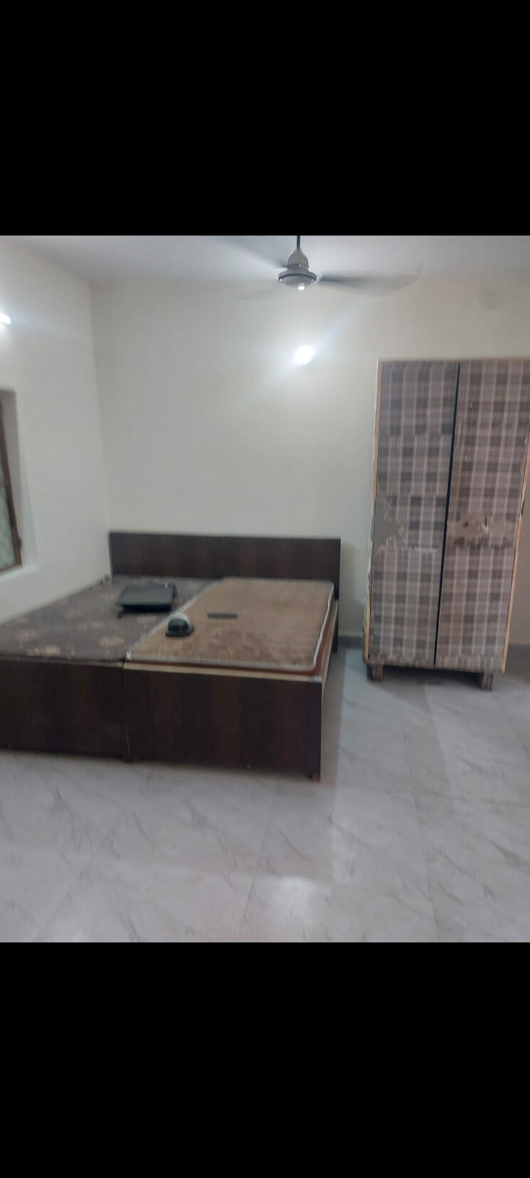 Bedroom, shanti-bhawan 1 Bedroom 450 Sq.Ft. Apartment In Sarita Vihar Delhi 8920792