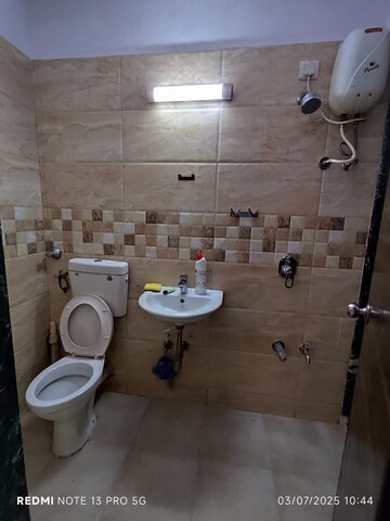 Master Bedroom in 1.5 BHK Apartment at Mahavir Kalpavruksha, Ghodbunder Road – for Rent