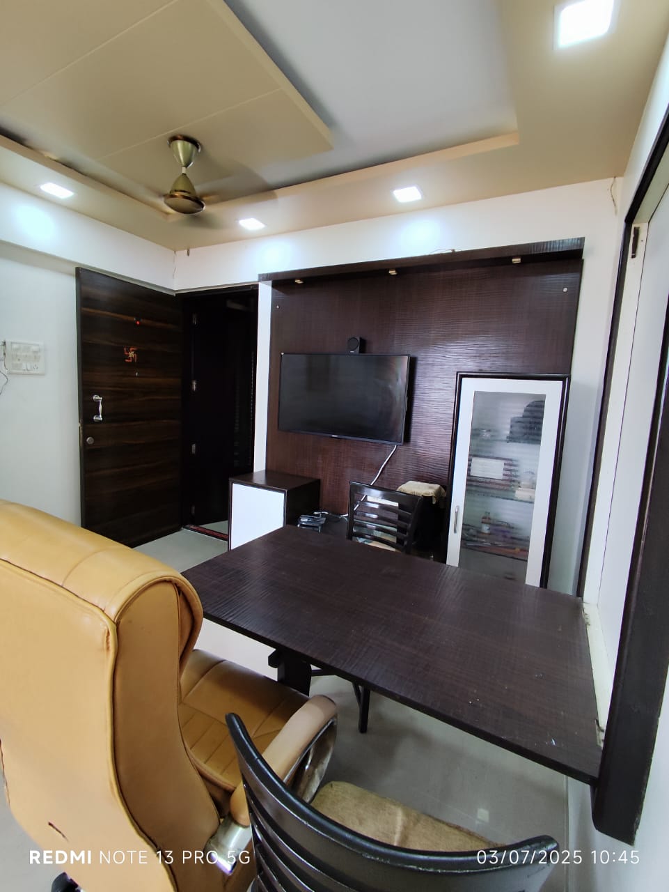 1.5 BHK Apartment For Rent in Mahavir Kalpavruksha