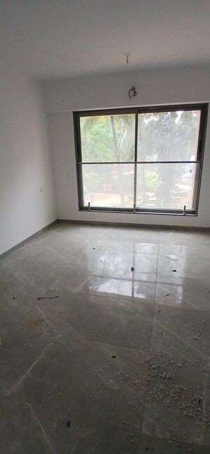 Room in 3 BHK Apartment at Hubtown Seasons, Chembur – for Sale