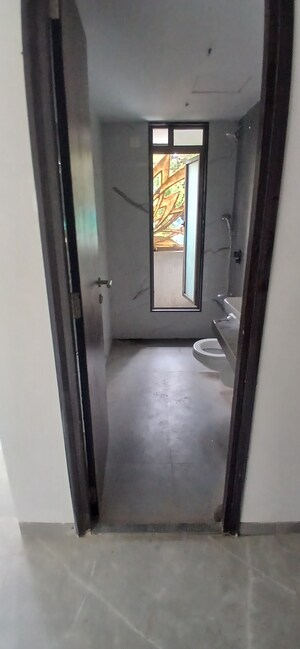 Furnished Amenities in 3 BHK Apartment at Hubtown Seasons, Chembur – for Sale