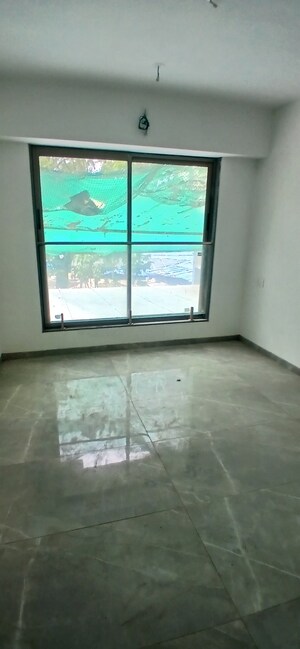 Furnished Amenities in 3 BHK Apartment at Hubtown Seasons, Chembur – for Sale