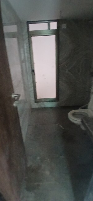 Furnished Amenities in 3 BHK Apartment at Hubtown Seasons, Chembur – for Sale