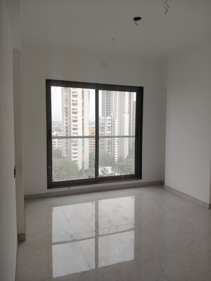 Room in 3 BHK Apartment at S Raheja New Light, Khar West – for Sale