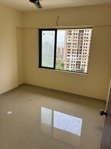 Room in 1 BHK Apartment at Haware Estate, Kasarvadavali – for Rent