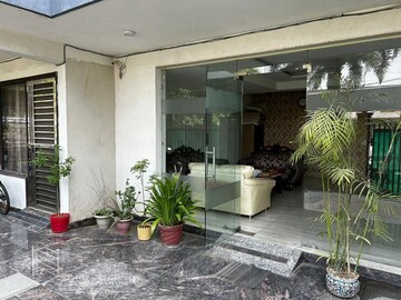 Living Room in 1 BHK Builder Floor at Sector 45 – for Rent