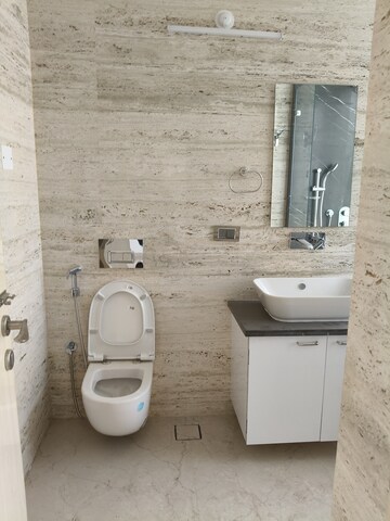 Attached Bathroom in 3.5 BHK Apartment at Marathon Monte South, Byculla West – for Rent