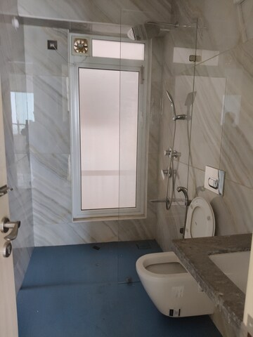 Attached Bathroom in 3.5 BHK Apartment at Marathon Monte South, Byculla West – for Rent