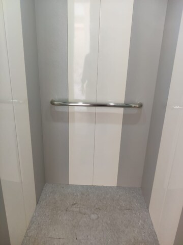 Bathroom in 2 BHK Builder Floor at Sector 40 – for Rent