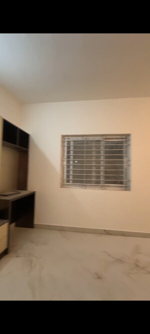 Room in 4 BHK Apartment at Sultanpalya – for Sale