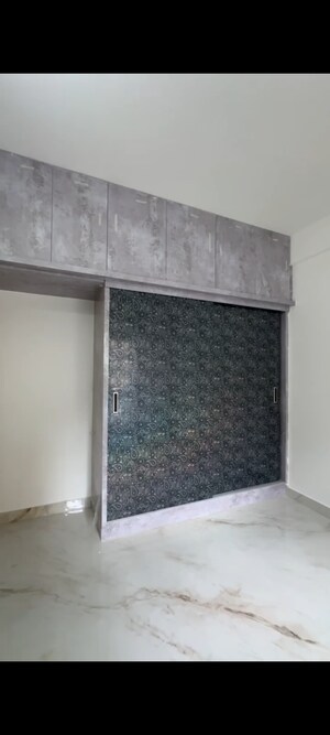 Room in 4 BHK Apartment at Sultanpalya – for Sale