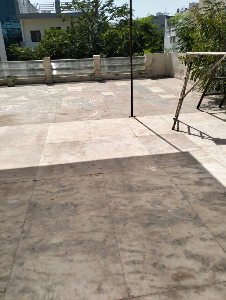 Balcony, sector 38 1 Bedroom 1000 Sq.Ft. Builder Floor In Sector 38 Gurgaon 8920833