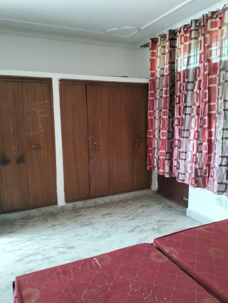 Bedroom, sector 38 1 Bedroom 1000 Sq.Ft. Builder Floor In Sector 38 Gurgaon 8920833