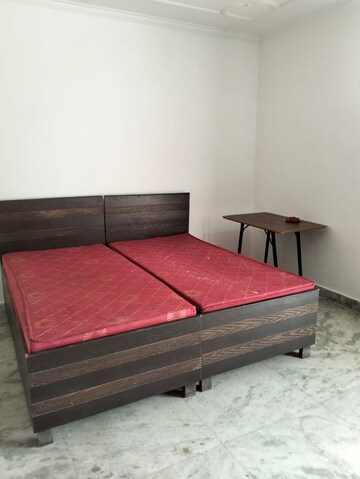 1 BHK Builder Floor For Rent in Sector 38