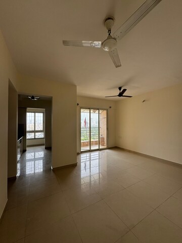 2 BHK Apartment For Rent in PuranikCity Building No D1 D2 & H Chs Ltd, Ghodbunder Road