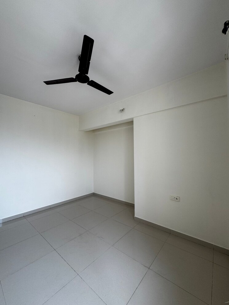 Room, puranikcity-building-no-d1-d2-h-chs-ltd 2 Bedroom 650 Sq.Ft. Apartment In Ghodbunder Road Thane 8920837