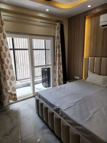 Bedroom in 1 BHK Builder Floor at Sector 47 – for Rent