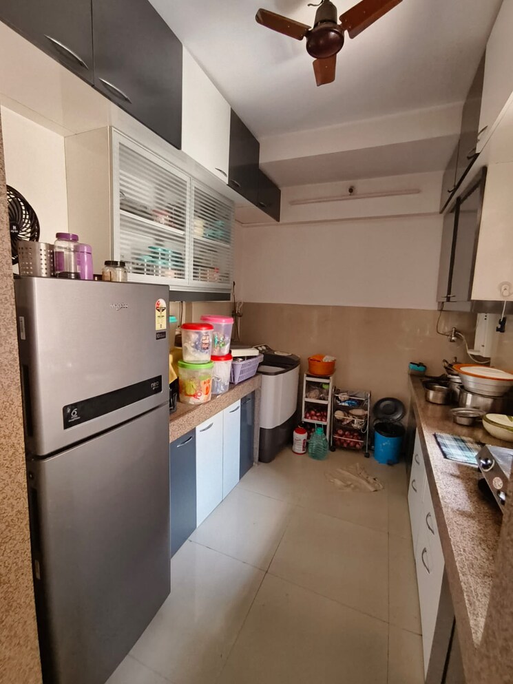 Kitchen, lodha-splendora 1.5 Bedroom 600 Sq.Ft. Apartment In Ghodbunder Road Thane 8920842