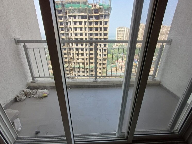 Balcony, godrej-emerald 2 Bedroom 700 Sq.Ft. Apartment In Ghodbunder Road Thane 8920846