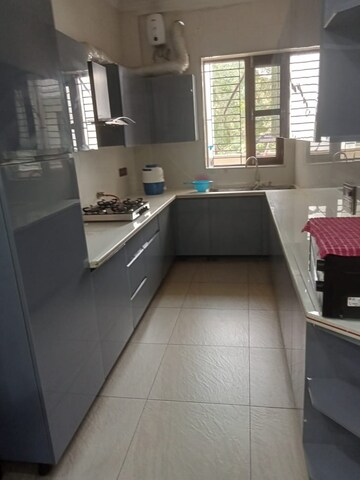 Kitchen in 1 BHK Builder Floor at Sector 40 – for Rent
