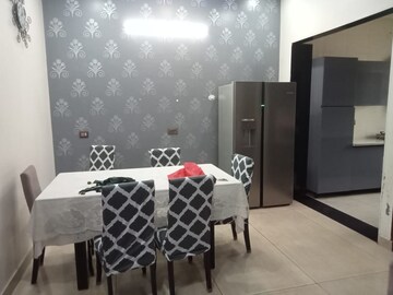 Master Bedroom in 1 BHK Builder Floor at Sector 40 – for Rent