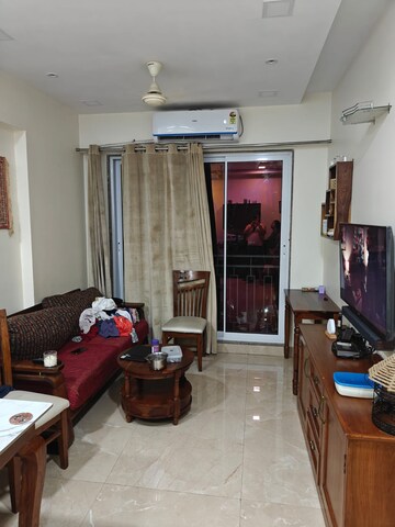 Living Room in 3 BHK Apartment at Windermere Apartment, Santacruz West – for Sale