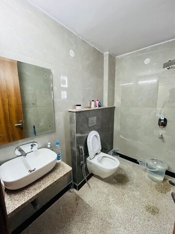 Master Bedroom in 1 BHK Builder Floor at Sector 40 – for Rent