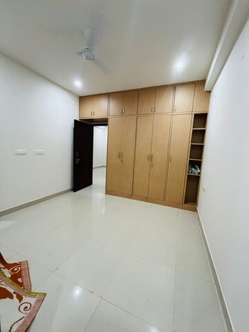 Room in 2 BHK Builder Floor at Sector 47 – for Rent