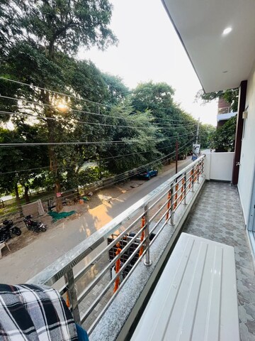 Balcony in 2 BHK Builder Floor at Sector 47 – for Rent