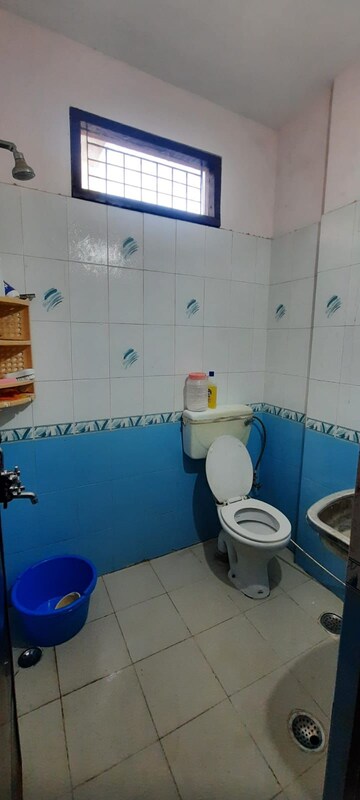 Master Bedroom in 2 BHK Builder Floor at Sector 46 – for Rent