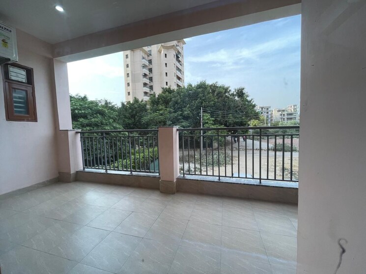 Room, sector 40 1 RK 648 Sq.Ft. Builder Floor In Sector 40 Gurgaon 8920871