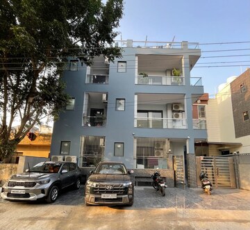 1 RK Builder Floor – Exterior View View at Sector 40 - for Rent