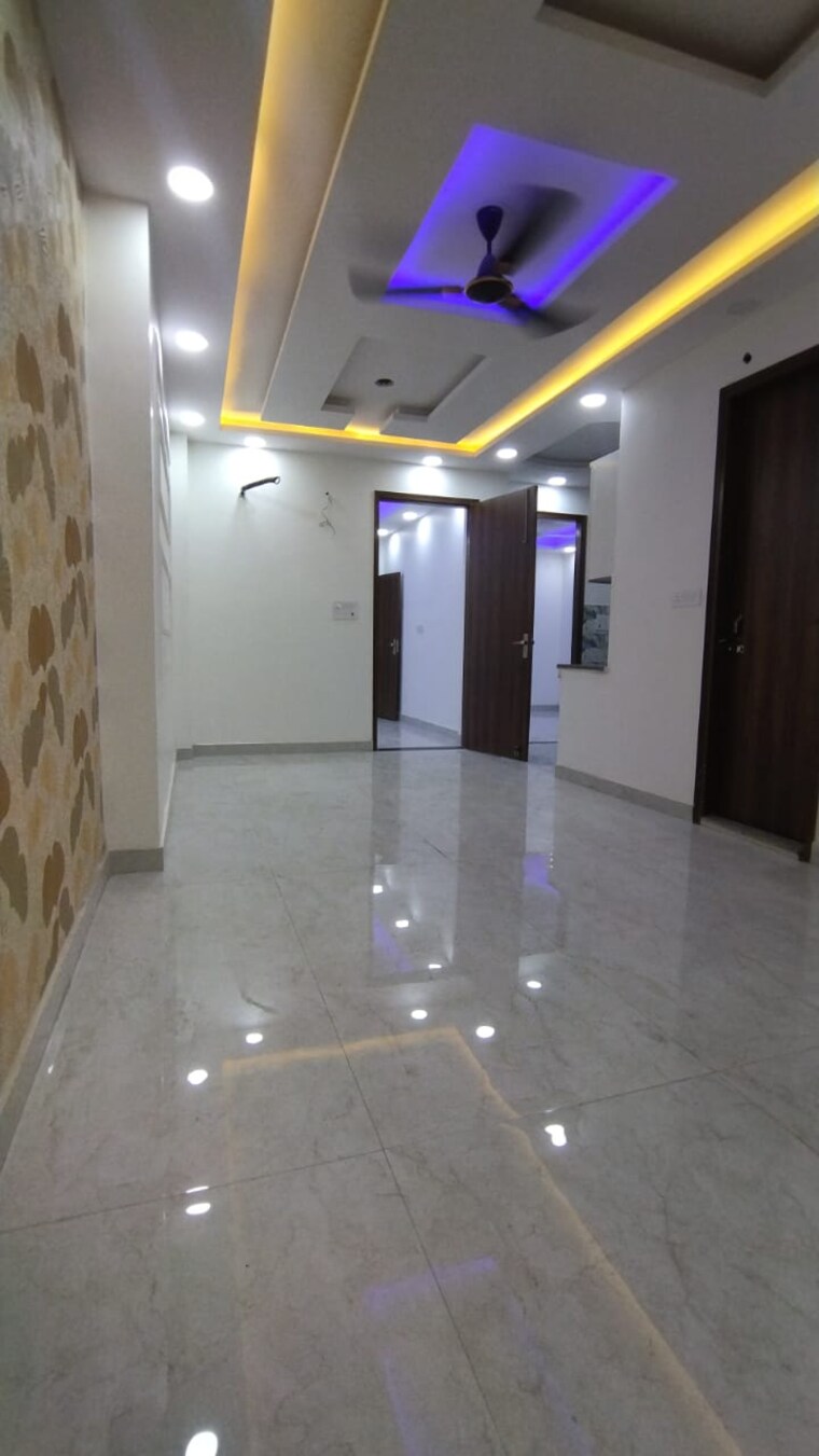 Room, govindpuri 3 Bedroom 900 Sq.Ft. Builder Floor In Govindpuri Delhi 8920926