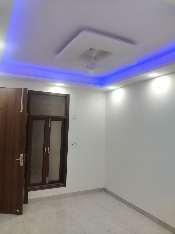 Room, govindpuri 3 Bedroom 910 Sq.Ft. Builder Floor In Govindpuri Delhi 8920936