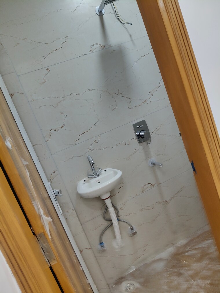 Balcony, govindpuri 2 Bedroom 580 Sq.Ft. Builder Floor In Govindpuri Delhi 8920949