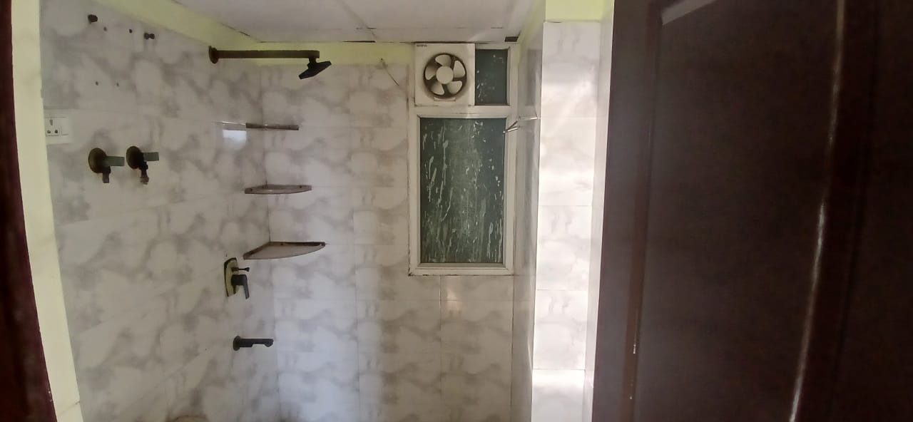 2 BHK + Study Room Apartment For Sale in Mahagun Marvella