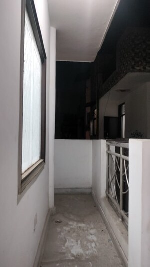 Building Lobby in 1 BHK Builder Floor at Govindpuri – for Sale