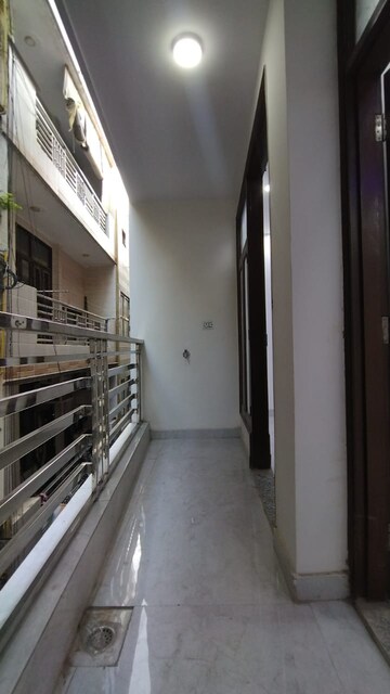 Building Lobby in 3 BHK Builder Floor at Govindpuri – for Rent