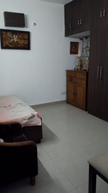 Living Room in 4 BHK Villa at RWA Apartments Sector 50, Sector 50 – for Rent