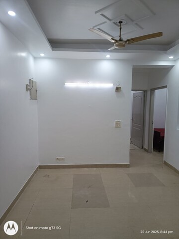 Room in 3 BHK Apartment at Prateek Wisteria, Sector 77 – for Rent