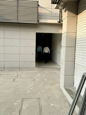  Shop – Exterior View View at Lodha Vista, Lower Parel - for Rent