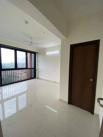 Room in 2 BHK Apartment at Duville Riverdale Heights, Kharadi – for Rent
